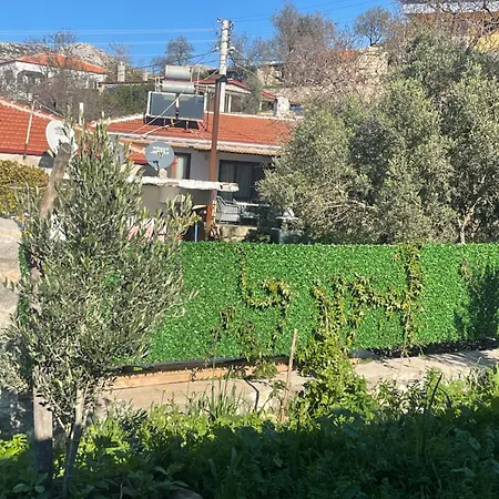 Soeguet Osman Koey Evi Holiday home *