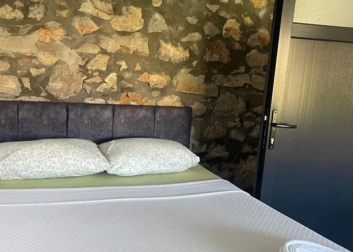 Söğüt Taşlıca Osman Tatil Evi Taslica